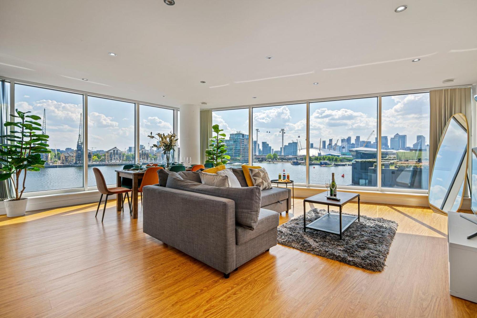 Excel London Majestic Apartment Exterior photo