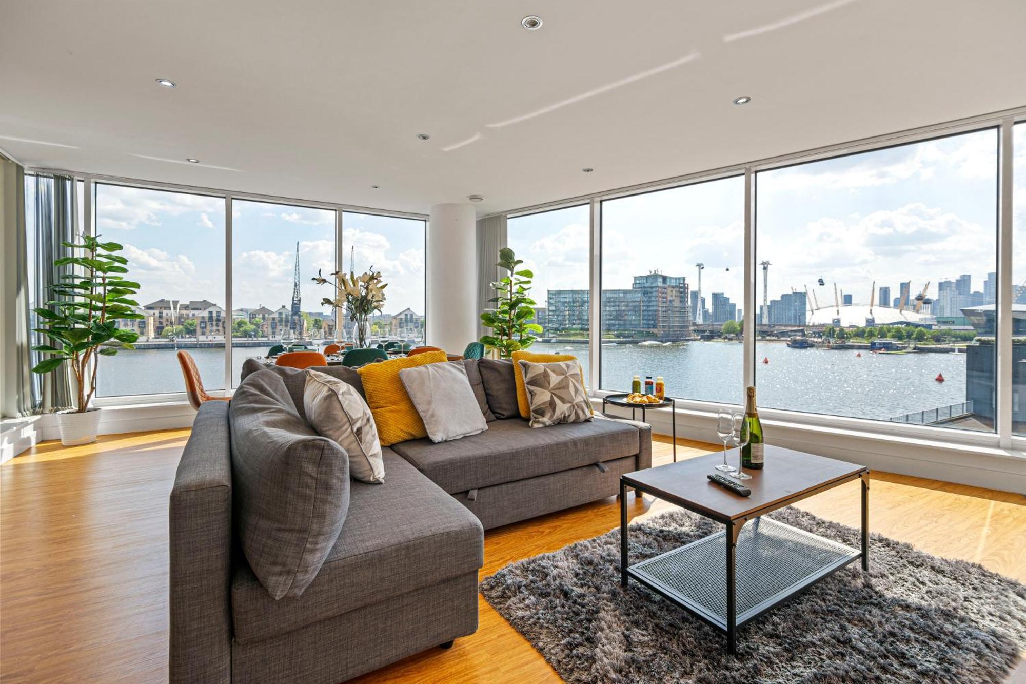 Excel London Majestic Apartment Exterior photo